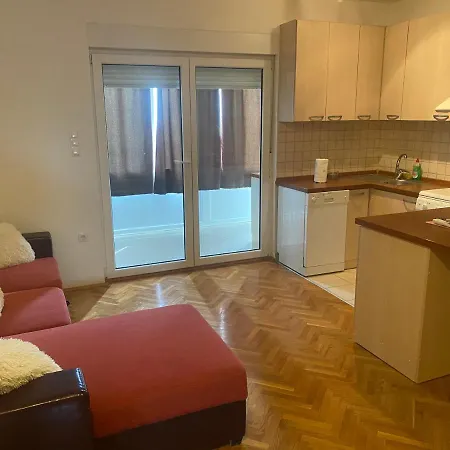 Apartment Ante *
